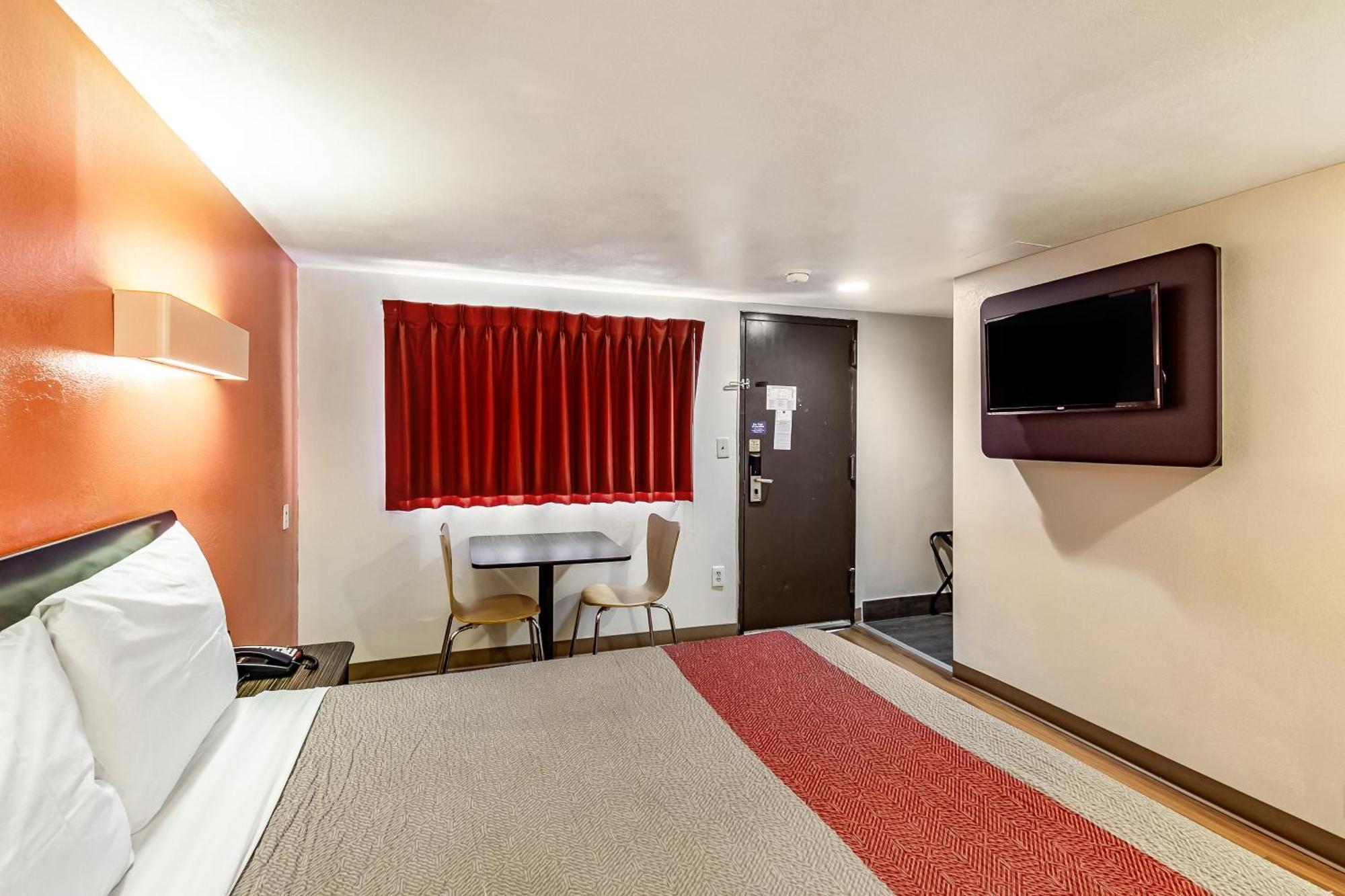 Motel 6 Elizabeth Nj Newark Liberty Intl Airport Экстерьер фото