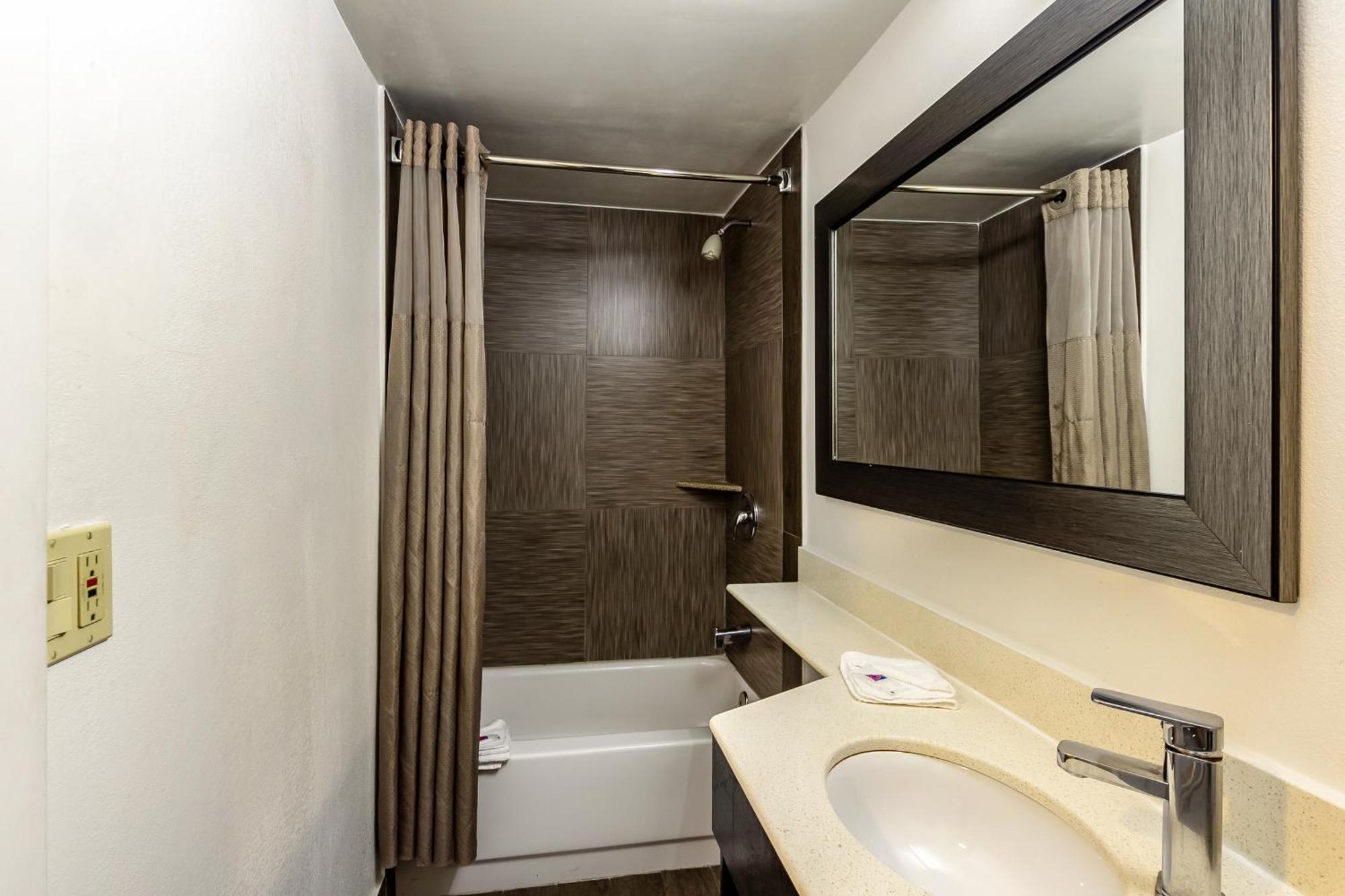 Motel 6 Elizabeth Nj Newark Liberty Intl Airport Экстерьер фото